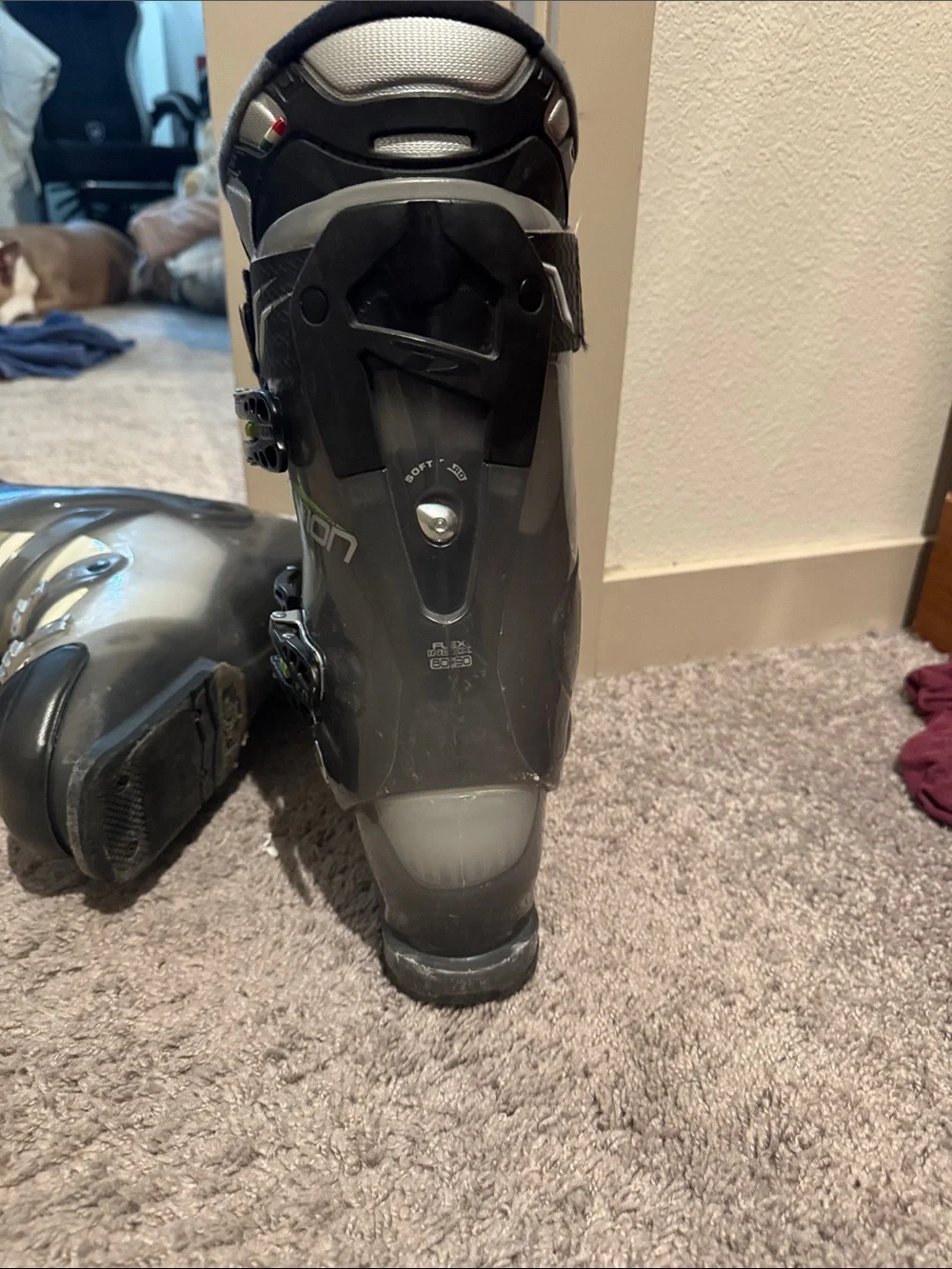 Dalbello Men’s Gray and Black Ski Boots with Green Accents
